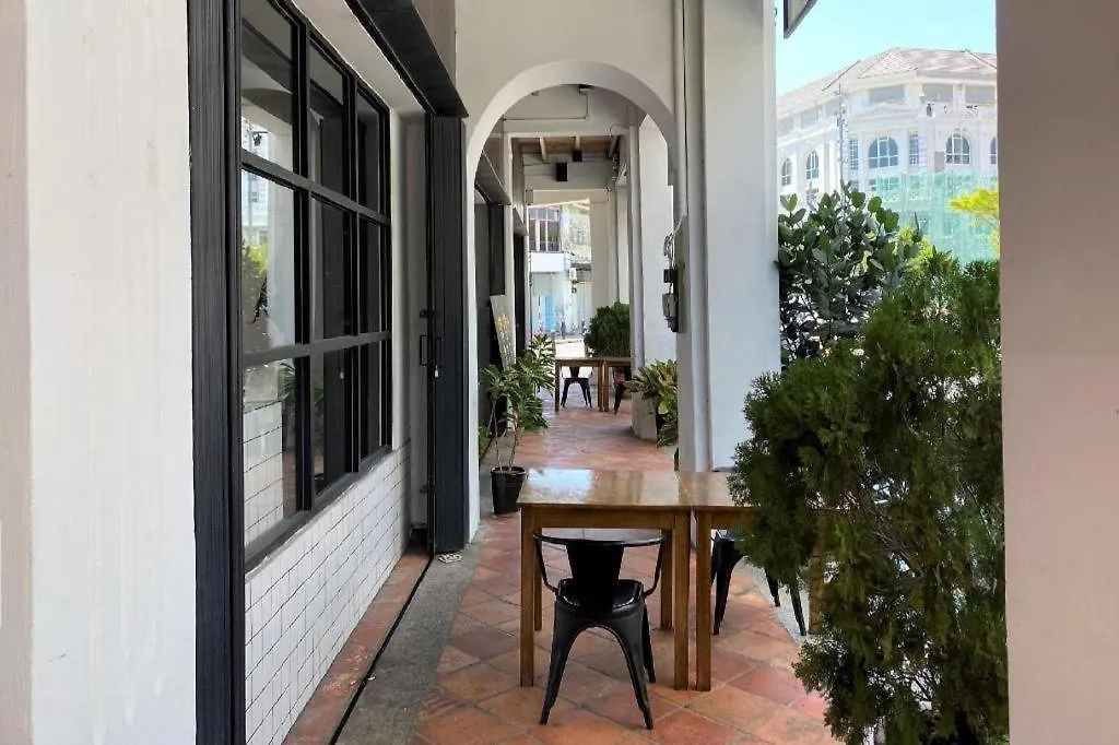 Spot On 90194 Lincoln'S Backpacker'S Hotell George Town
