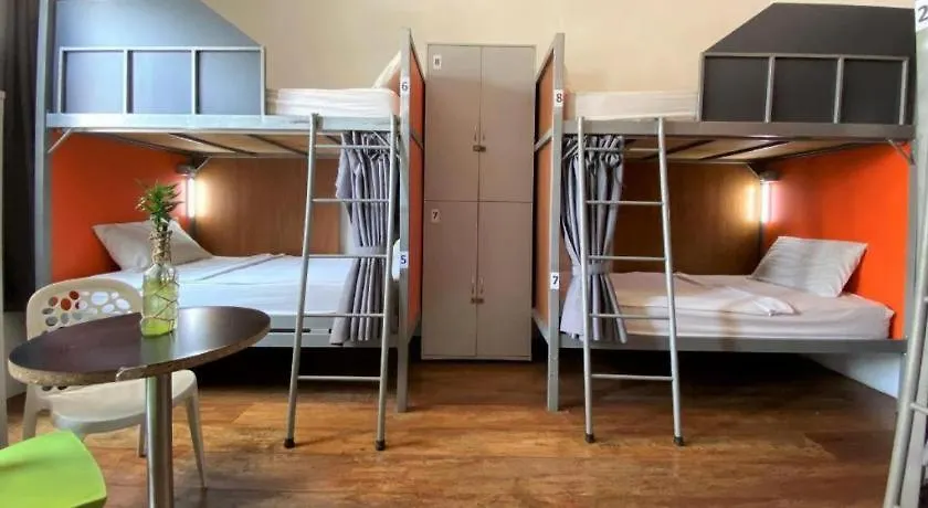 **  Spot On 90194 Lincoln'S Backpacker'S Hotell George Town Malaysia